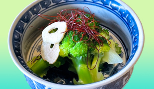 ブロッコリーのサラダ